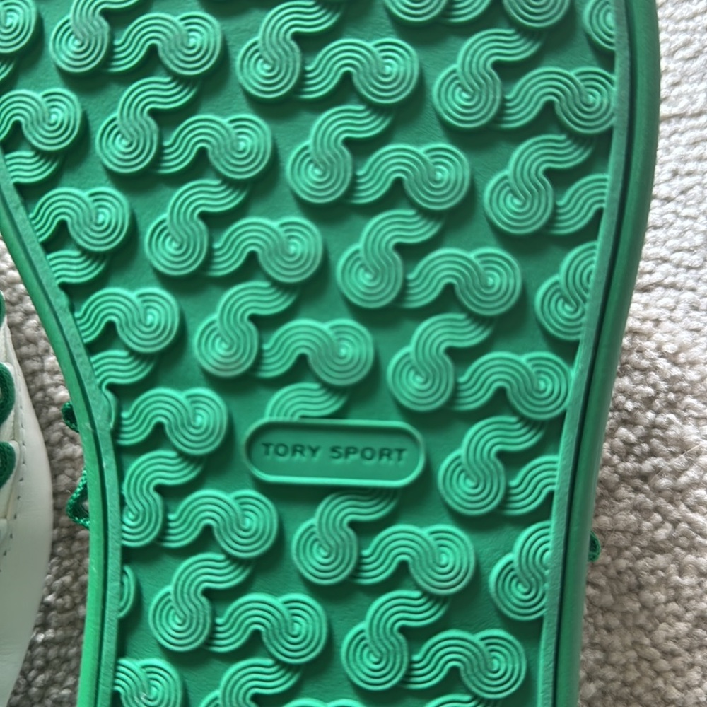 NWOT Tory Burch Sport White and Green Ruffle Thong Sandals/Flip Flops (Size 10M) - Picture 8 of 8